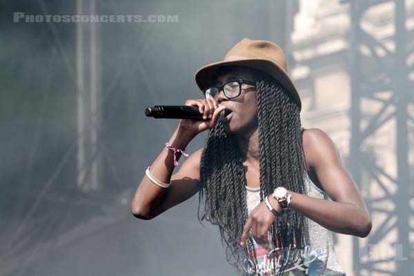 SIANNA - 2015-07-18 - PARIS - Parvis de l'Hotel de Ville - 